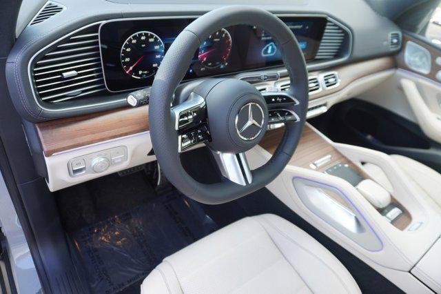 new 2025 Mercedes-Benz GLS 450 car, priced at $105,250