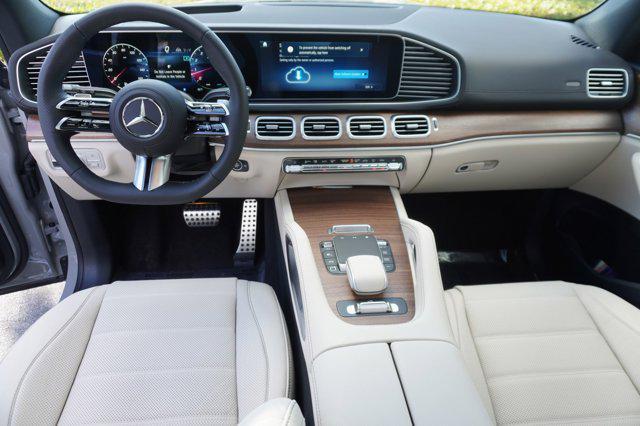 new 2025 Mercedes-Benz GLS 450 car, priced at $105,250