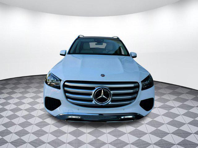 new 2025 Mercedes-Benz GLS 450 car, priced at $91,800