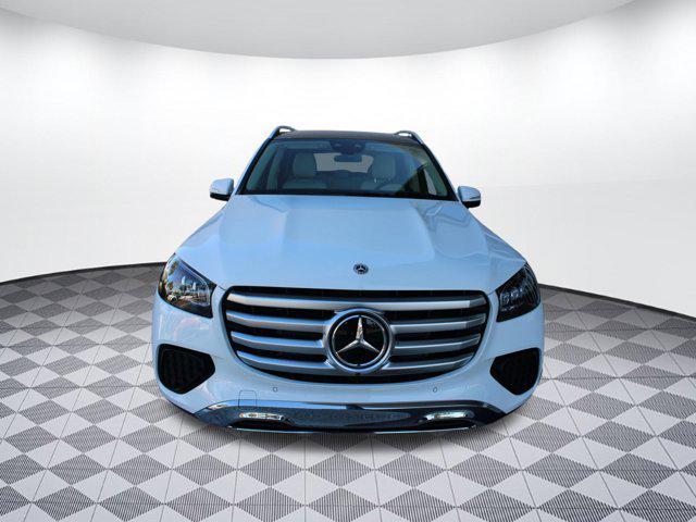 new 2025 Mercedes-Benz GLS 450 car, priced at $91,800