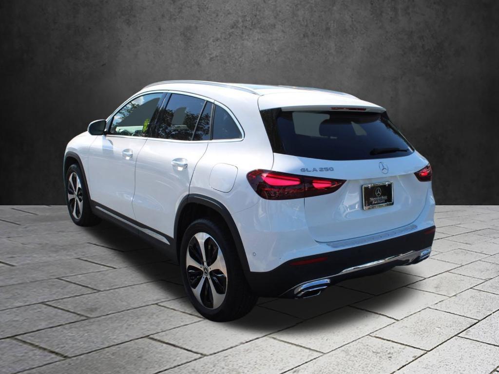 new 2025 Mercedes-Benz GLA 250 car, priced at $49,815