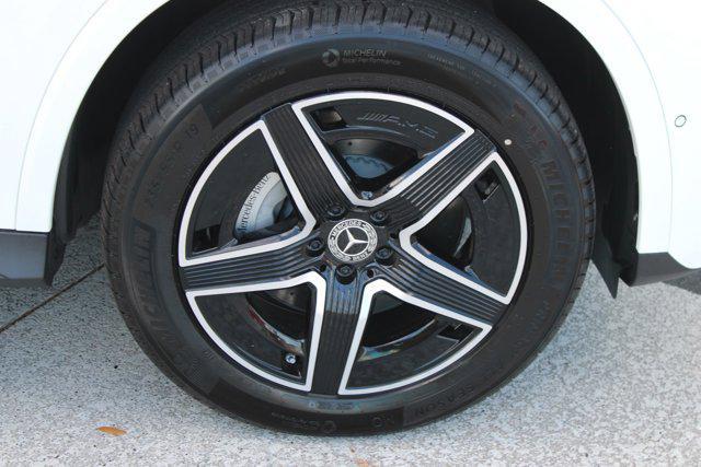 new 2025 Mercedes-Benz GLC 300 car, priced at $57,800