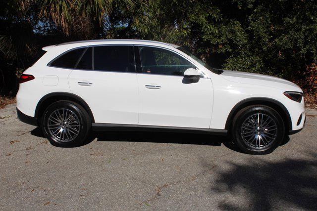 new 2025 Mercedes-Benz GLC 300 car, priced at $51,385