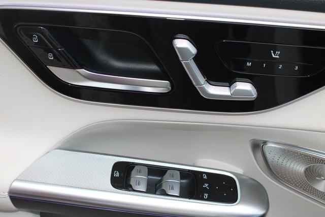 new 2025 Mercedes-Benz GLC 300 car, priced at $56,385