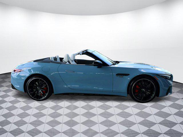 new 2025 Mercedes-Benz AMG SL 55 car, priced at $166,030