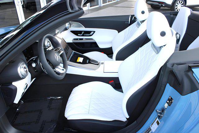 new 2025 Mercedes-Benz AMG SL 55 car, priced at $166,030