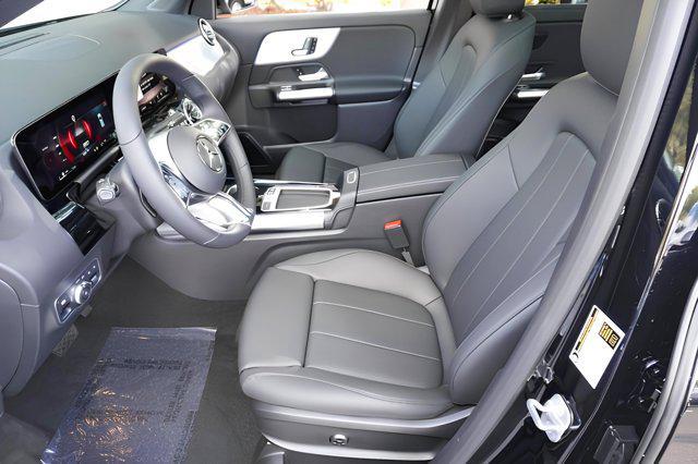 new 2025 Mercedes-Benz GLA 250 car, priced at $47,195