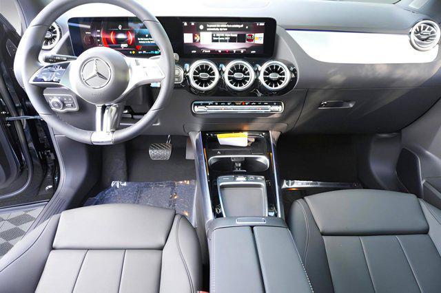 new 2025 Mercedes-Benz GLA 250 car, priced at $47,195
