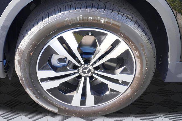 new 2025 Mercedes-Benz GLA 250 car, priced at $47,195