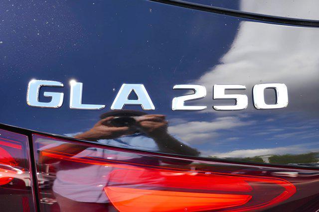 new 2025 Mercedes-Benz GLA 250 car, priced at $47,195