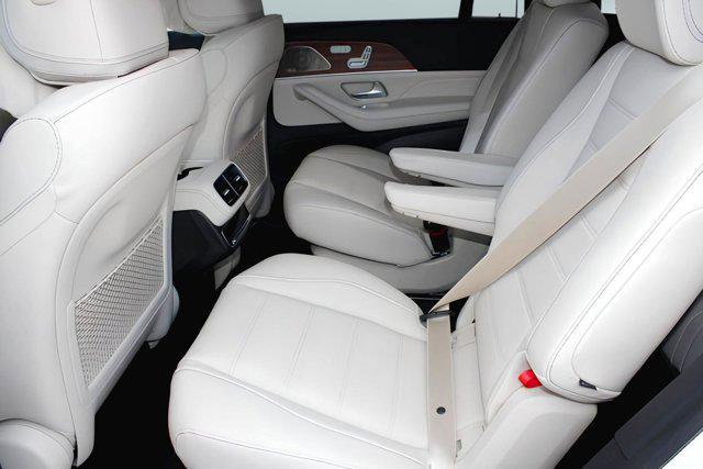 new 2025 Mercedes-Benz GLS 580 car, priced at $126,160