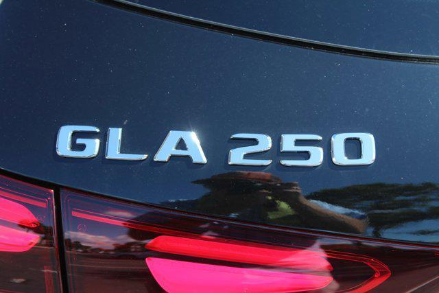 new 2025 Mercedes-Benz GLA 250 car, priced at $44,345