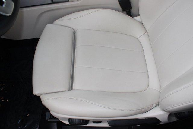 used 2022 Mercedes-Benz GLB 250 car, priced at $27,999
