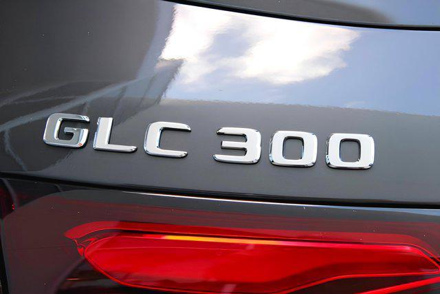 new 2025 Mercedes-Benz GLC 300 car, priced at $62,645