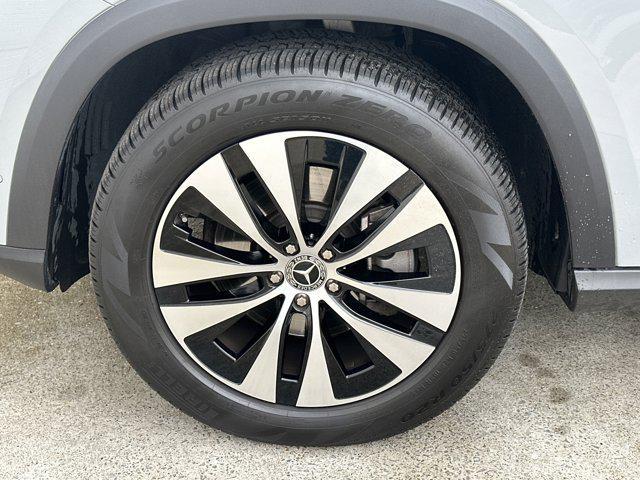 used 2024 Mercedes-Benz GLE 350 car, priced at $56,999