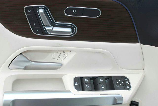 new 2025 Mercedes-Benz GLB 250 car, priced at $53,215