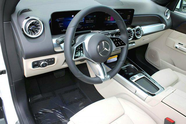 new 2025 Mercedes-Benz GLB 250 car, priced at $53,215