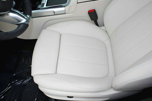 new 2025 Mercedes-Benz GLB 250 car, priced at $53,215