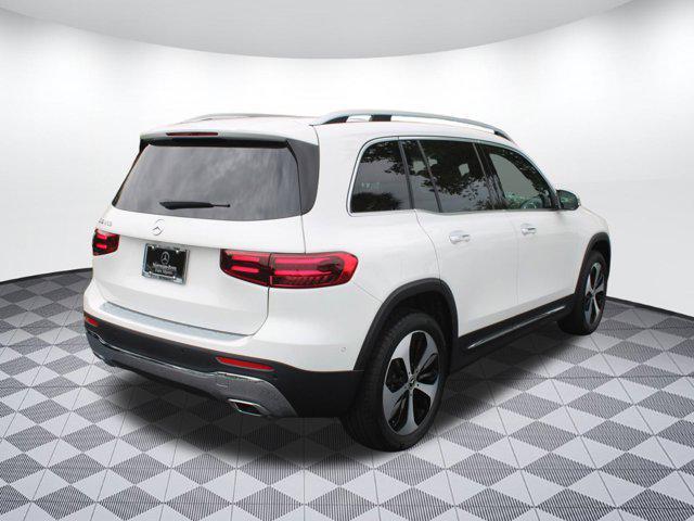 new 2025 Mercedes-Benz GLB 250 car, priced at $53,215