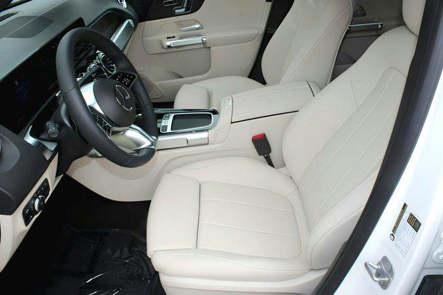 new 2025 Mercedes-Benz GLB 250 car, priced at $53,215