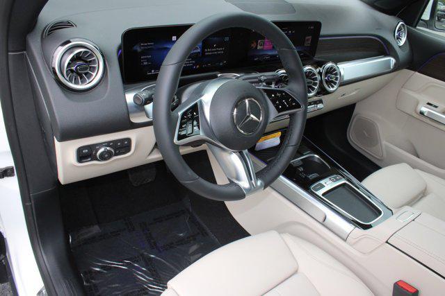 new 2025 Mercedes-Benz GLB 250 car, priced at $53,215