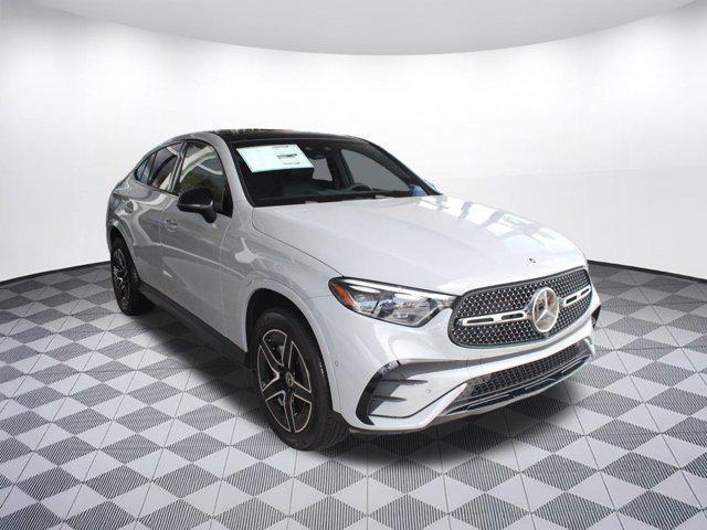 new 2026 Mercedes-Benz GLC 300 car, priced at $72,215