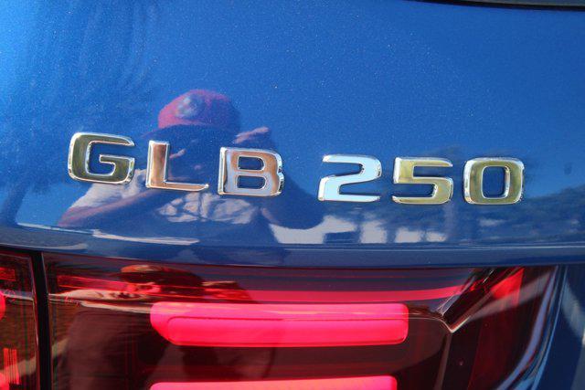 new 2024 Mercedes-Benz GLB 250 car, priced at $53,375