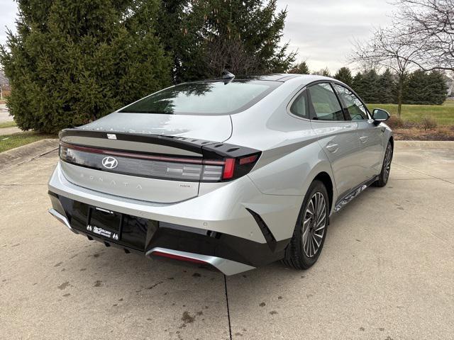 new 2025 Hyundai Sonata Hybrid car, priced at $39,140