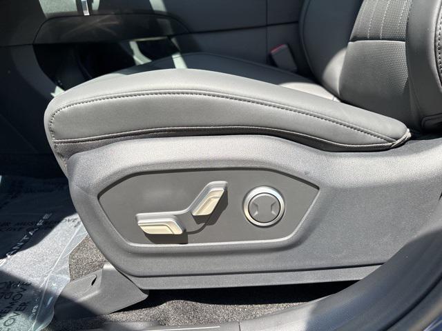 new 2025 Hyundai Santa Fe car, priced at $41,320