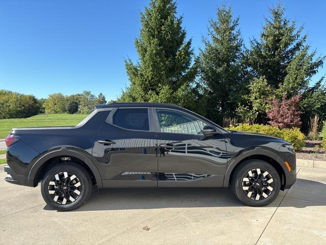 new 2025 Hyundai Santa Cruz car, priced at $31,600