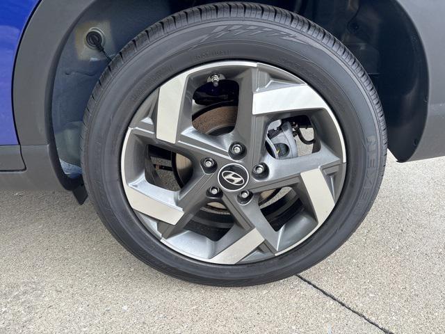new 2025 Hyundai Venue car, priced at $23,875