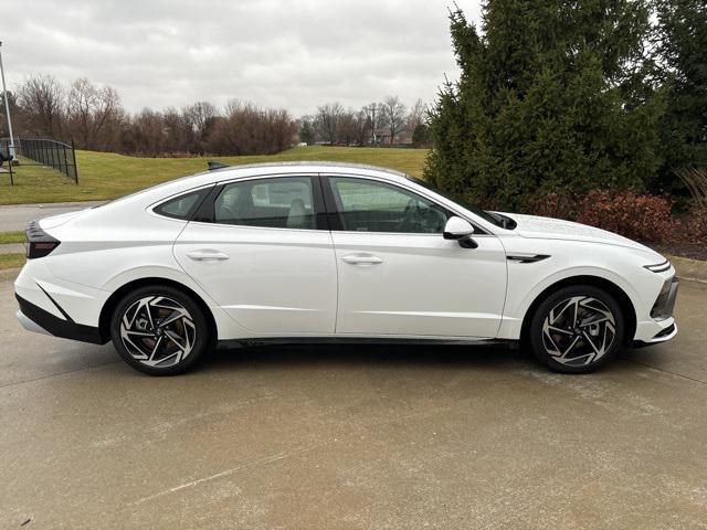 new 2025 Hyundai Sonata car, priced at $33,150