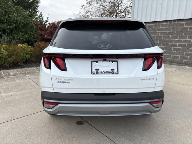 new 2026 Hyundai TUCSON Hybrid car, priced at $36,460