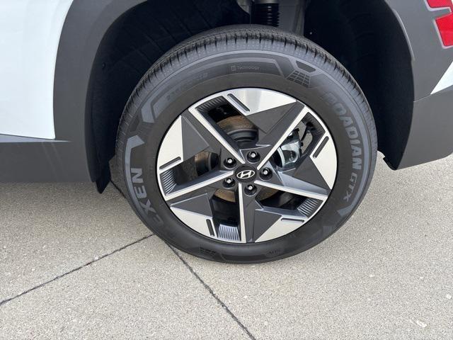 new 2026 Hyundai TUCSON Hybrid car, priced at $36,460