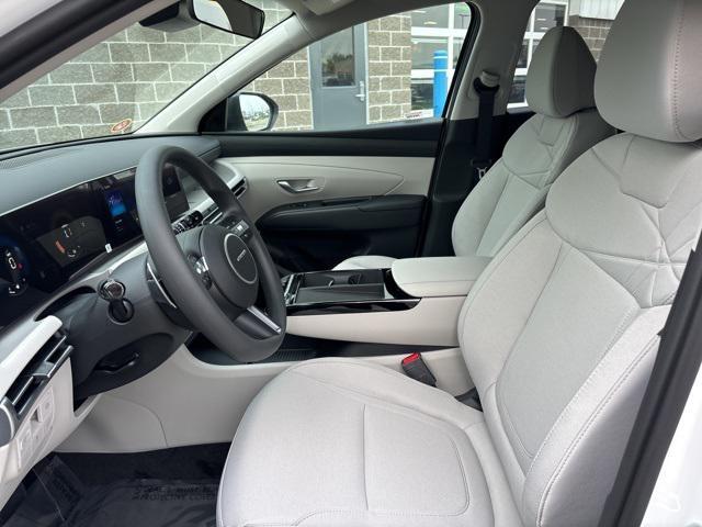 new 2026 Hyundai TUCSON Hybrid car, priced at $36,460