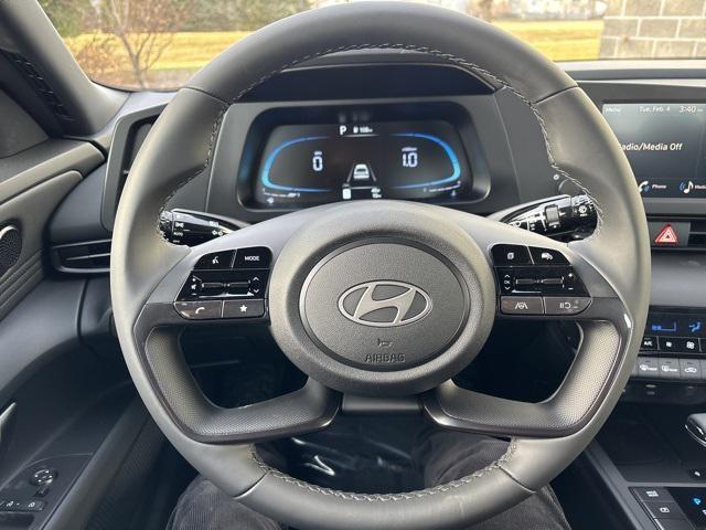 new 2025 Hyundai Elantra car, priced at $23,195