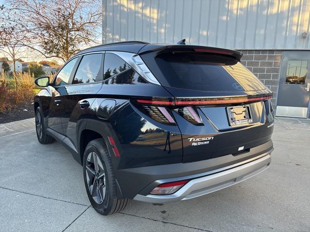 new 2026 Hyundai TUCSON Hybrid car, priced at $37,070