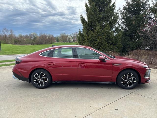 new 2025 Hyundai Sonata car, priced at $31,210