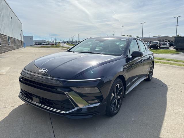 new 2024 Hyundai Sonata car, priced at $27,064