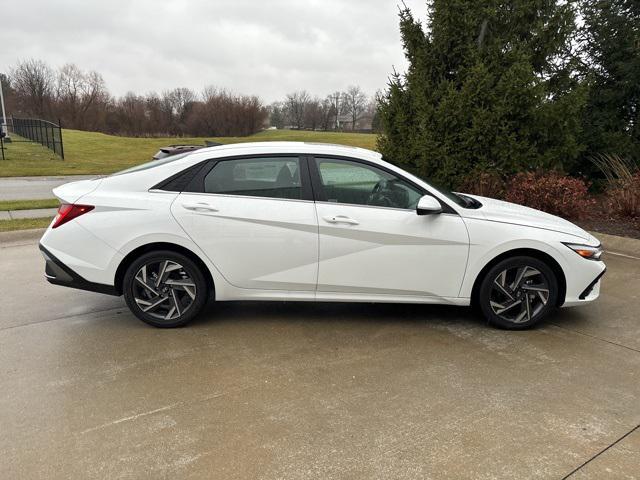 new 2025 Hyundai Elantra car, priced at $27,735