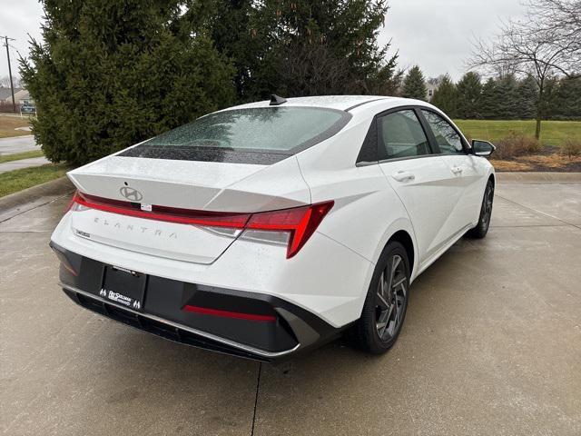 new 2025 Hyundai Elantra car, priced at $27,735