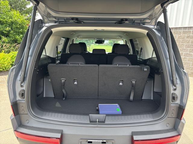 new 2025 Hyundai Santa Fe car, priced at $35,000