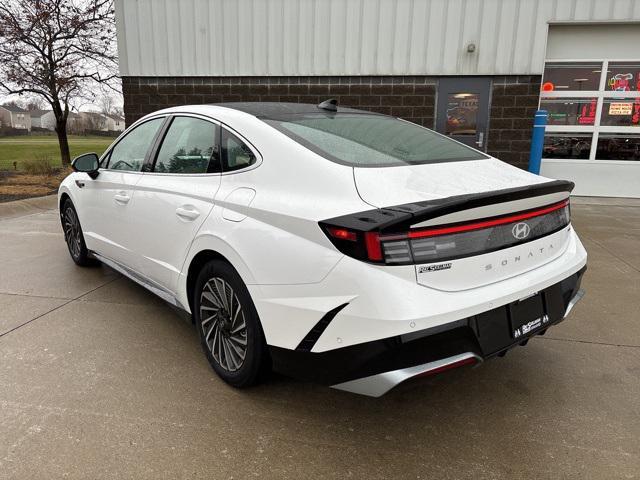 new 2025 Hyundai Sonata Hybrid car, priced at $39,605