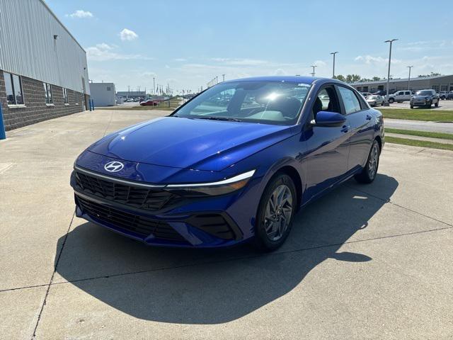 new 2024 Hyundai Elantra car, priced at $25,060