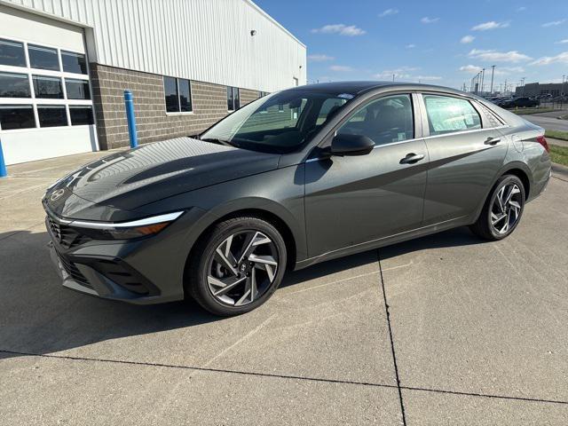 new 2025 Hyundai Elantra car, priced at $27,285