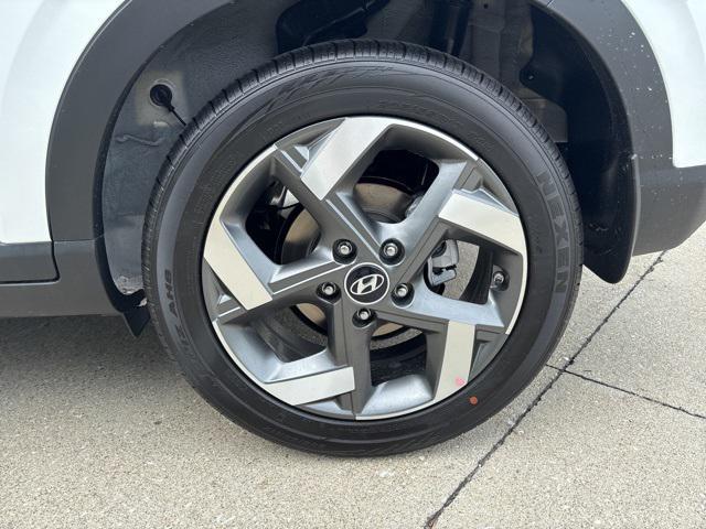 new 2025 Hyundai Venue car, priced at $25,540