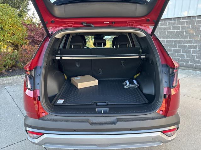 new 2026 Hyundai TUCSON Hybrid car, priced at $45,120