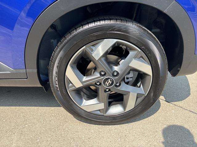 new 2025 Hyundai Venue car, priced at $24,295