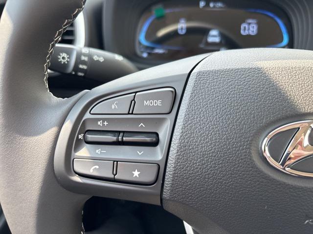 new 2025 Hyundai Venue car, priced at $24,295