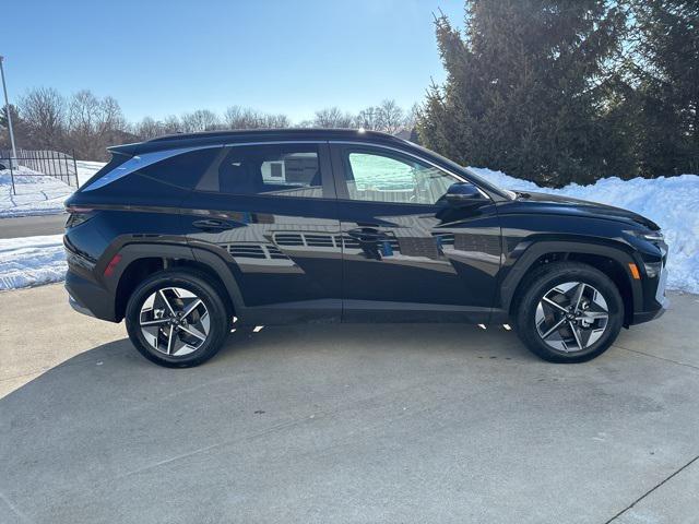 new 2025 Hyundai Tucson Hybrid car, priced at $38,145